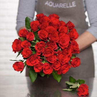 LE BOUQUET ROUGE BAISER LE BOUQUET ROUGE BAISER